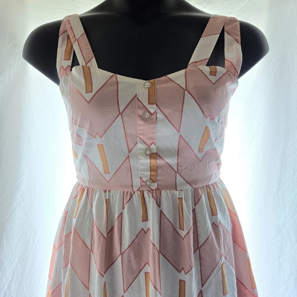 Adorable Modern Sundress EUC 😍 - Picture 4 of 8